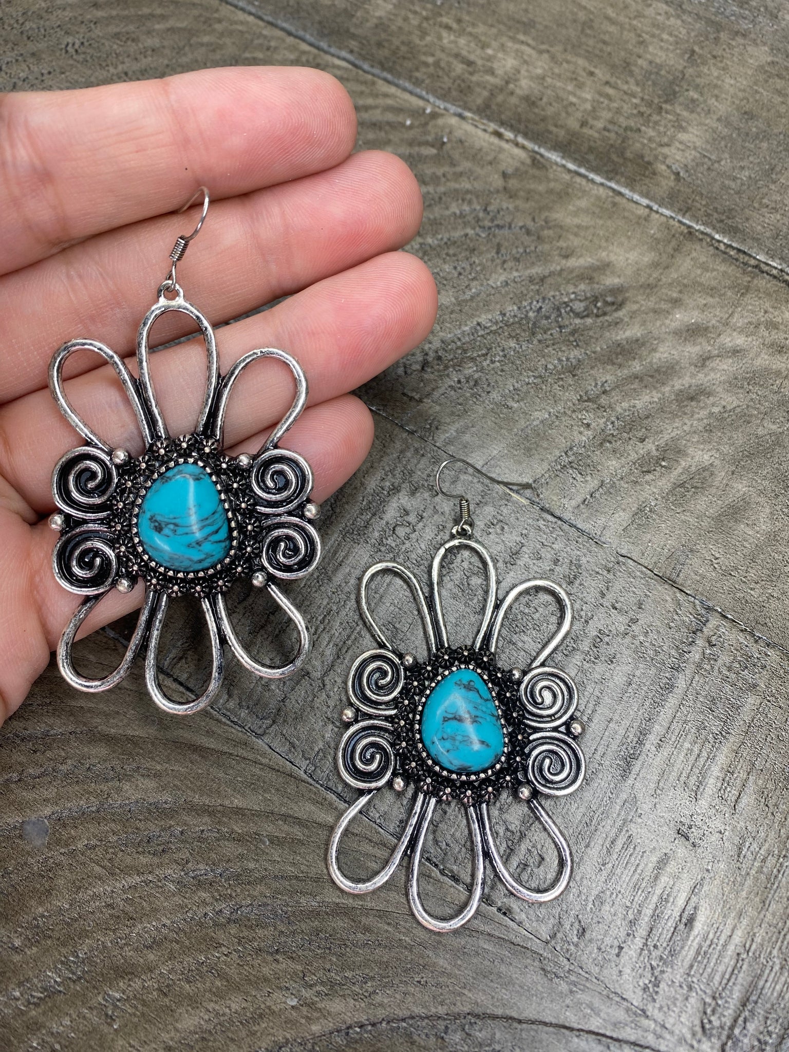Turquoise flower dangle earrings #60