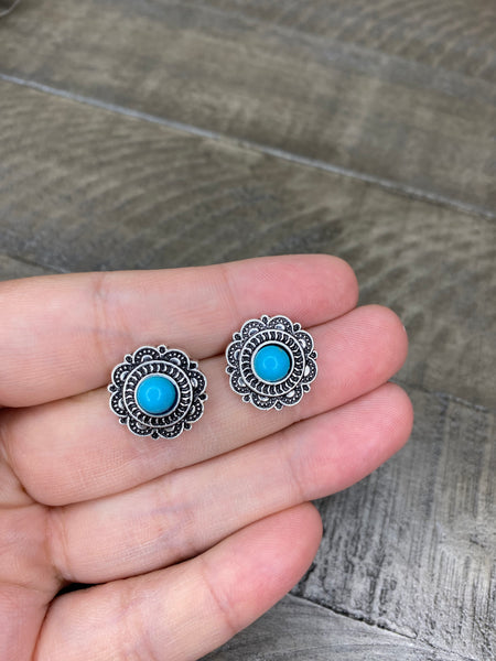 Turquoise design stud earrings #72